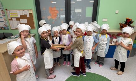 Pieczemy ciasto marchewkowe